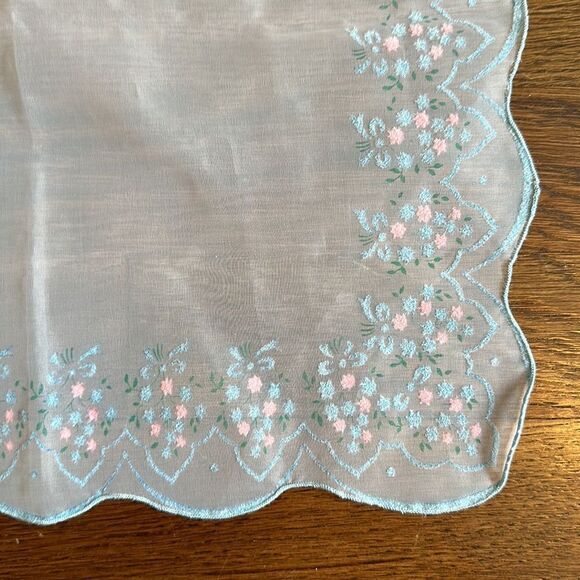 Vintage semi sheer nylon embossed  pink & blue floral embossed handkerchief - Picture 4 of 7